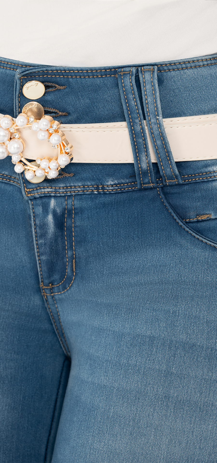 Ref. 700-1756 Jeans bota recta. Pretina alta control abdomen. Tono azul claro
