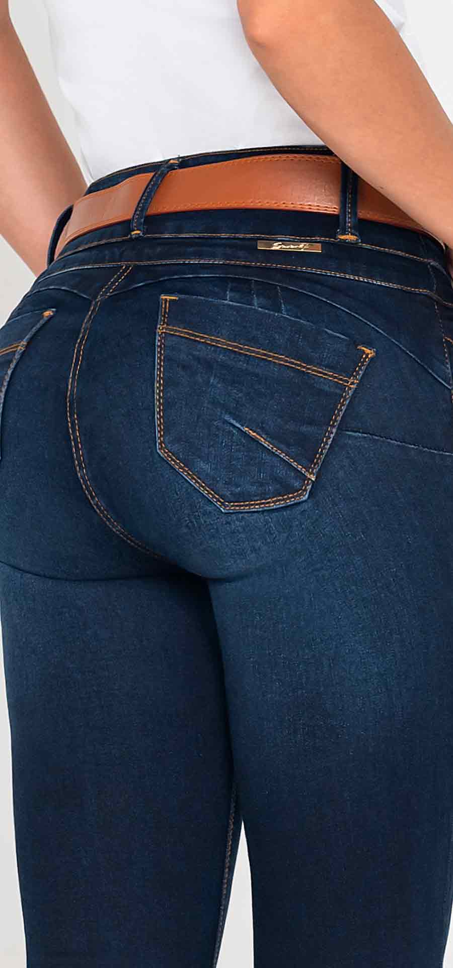 Ref. 700-1818 Jeans bota campana. Pretina alta control abdomen. Tono azul oscuro