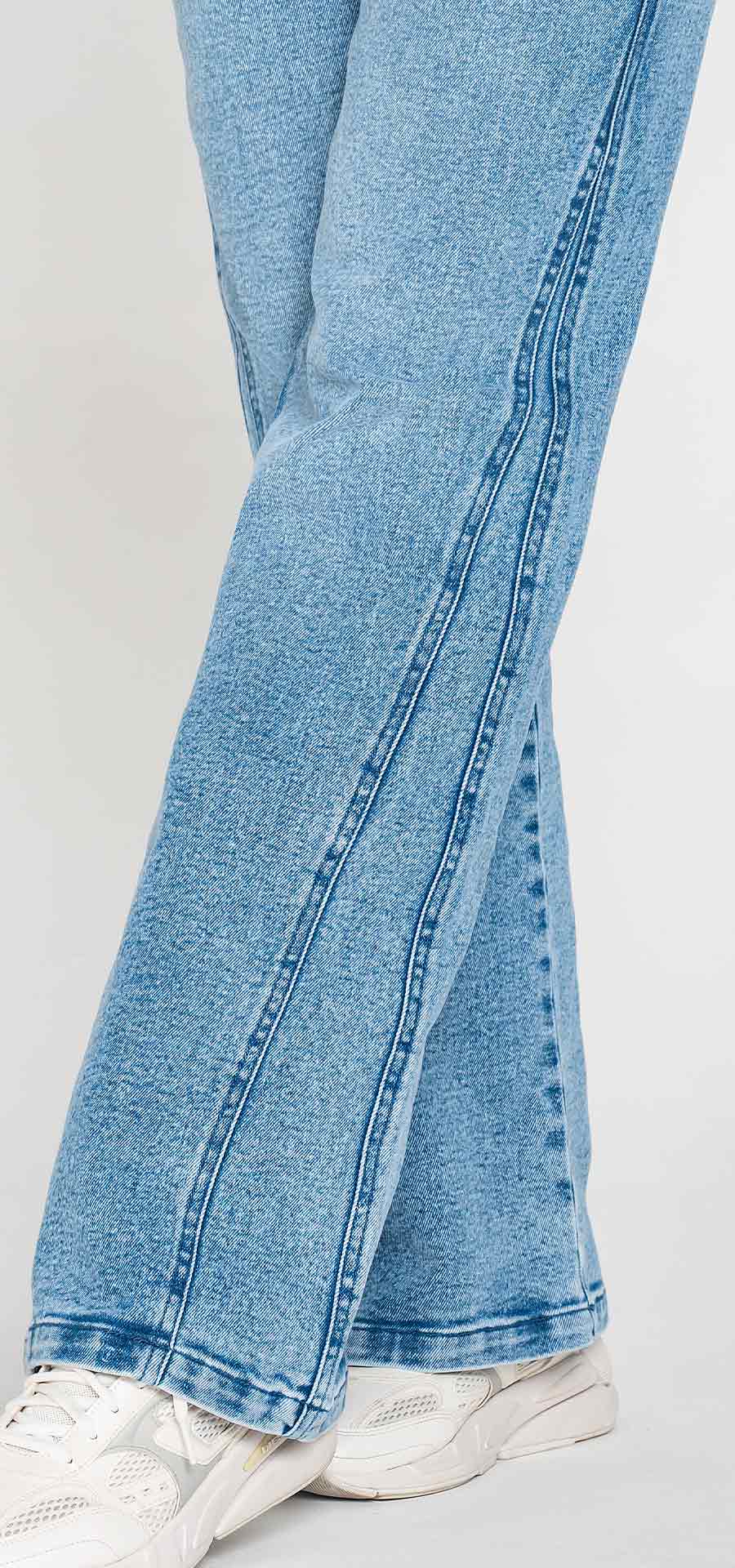 Ref. 700-1829 Jeans palazzo. Tiro alto 1 botón. Tono azul medio claro