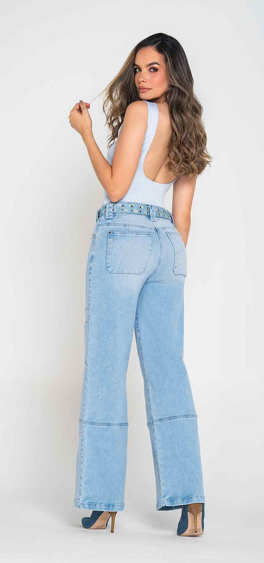 Ref. 700-1830 Jeans palazzo. Tiro alto 1 botón. Tono azul claro