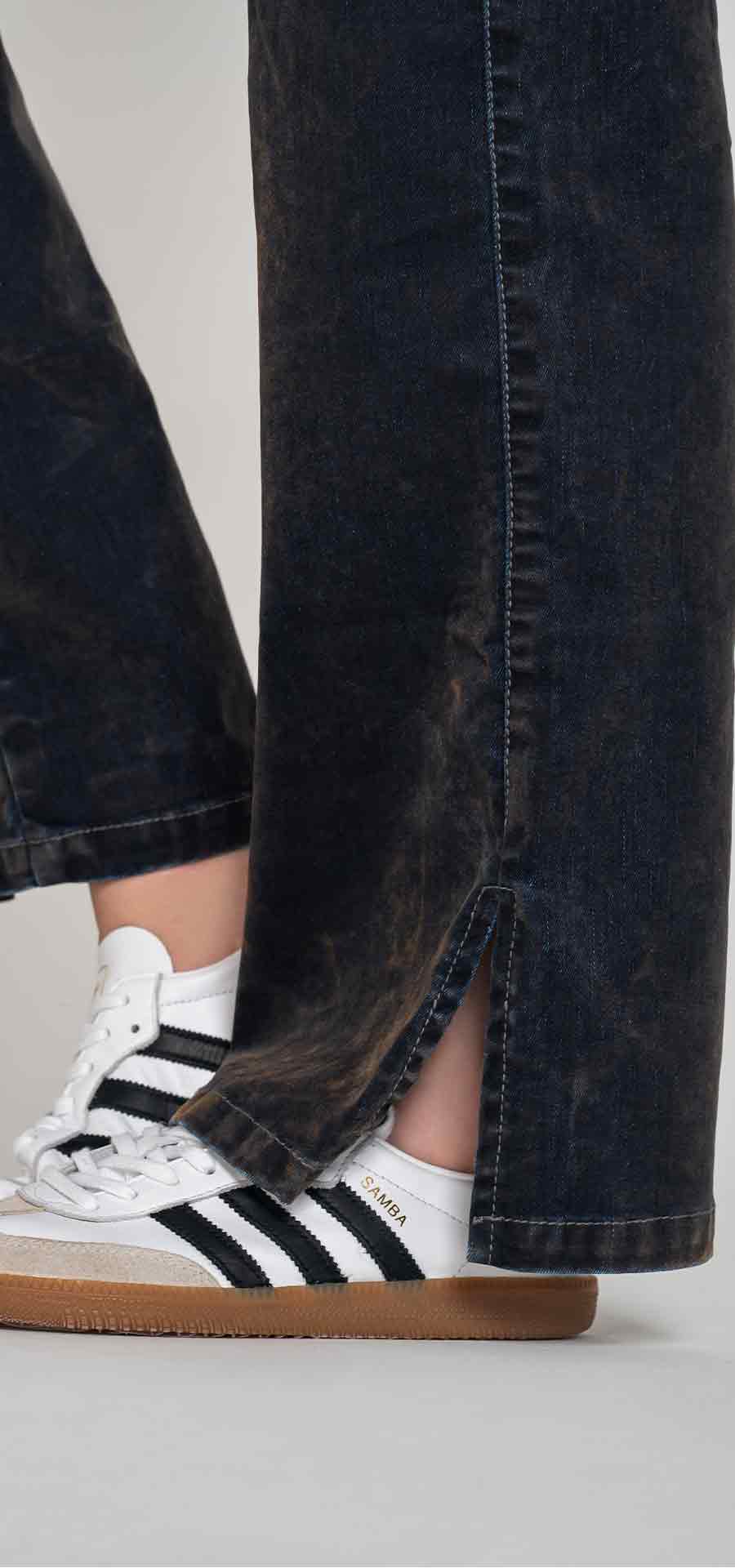 Ref. 700-1835 Jeans palazzo semirigido. Tiro alto 1 botón. denim gamuzado con desgastes