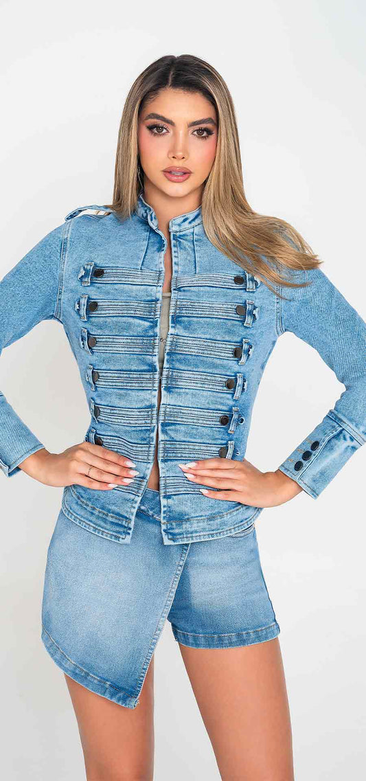 Ref. 700- 1843 Chaqueta denim manga larga amplia. Tono azul claro