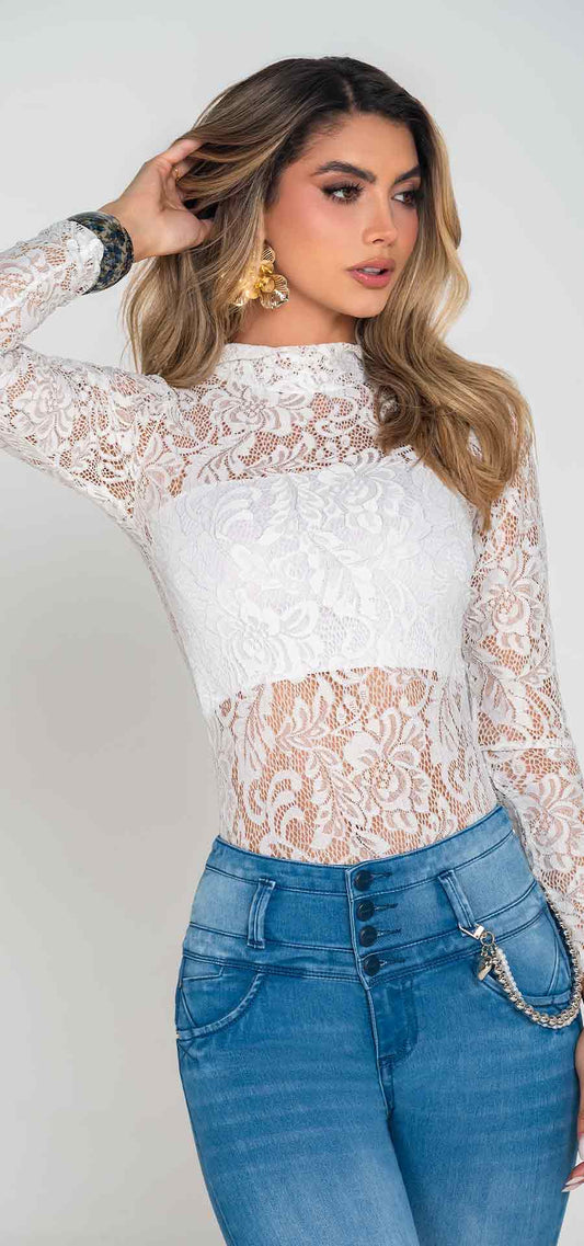 Ref. R-007 Bodie en blonda manga larga. Tono blanco