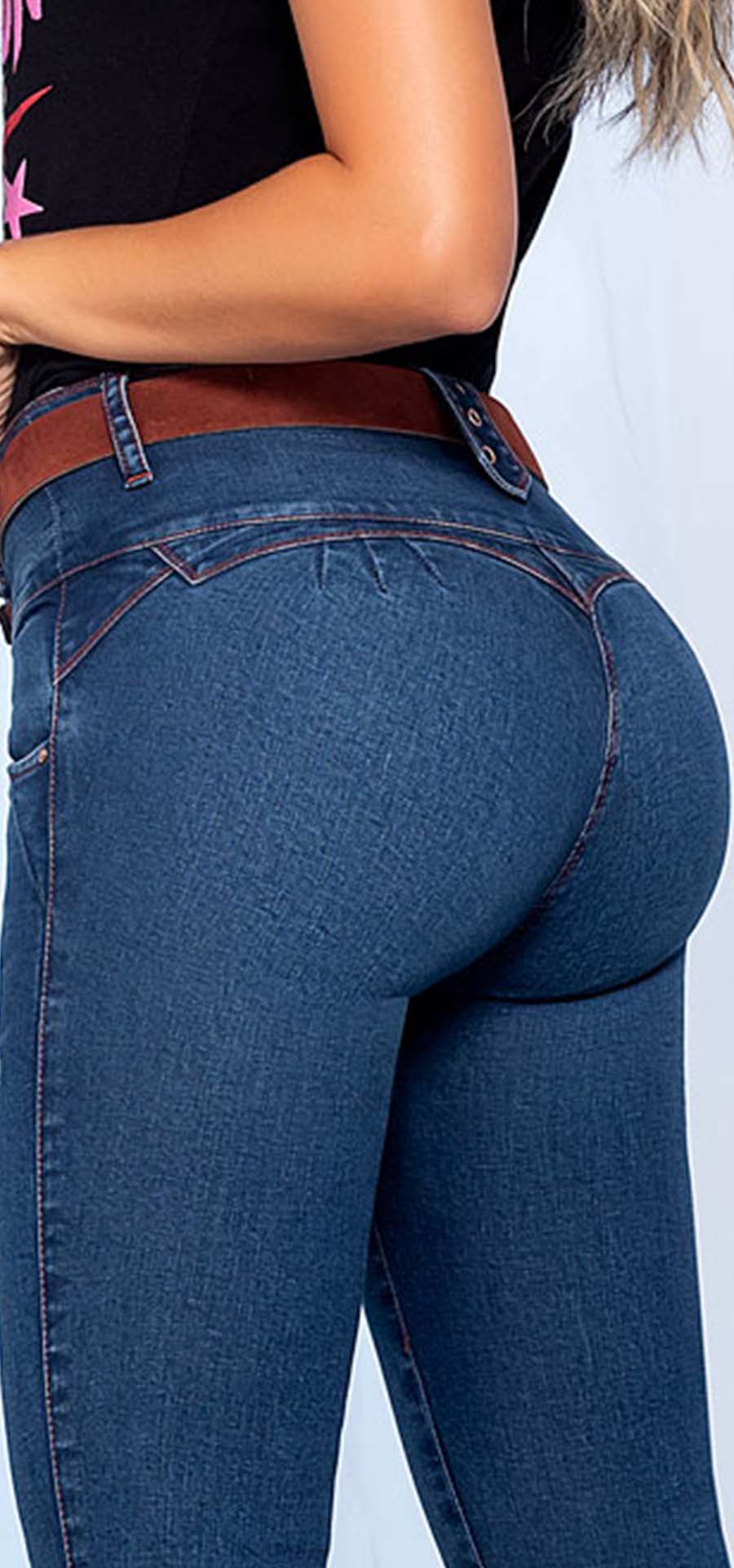 Ref. 700-1533 Slim-leg jeans. High waist tummy control. Medium blue wash