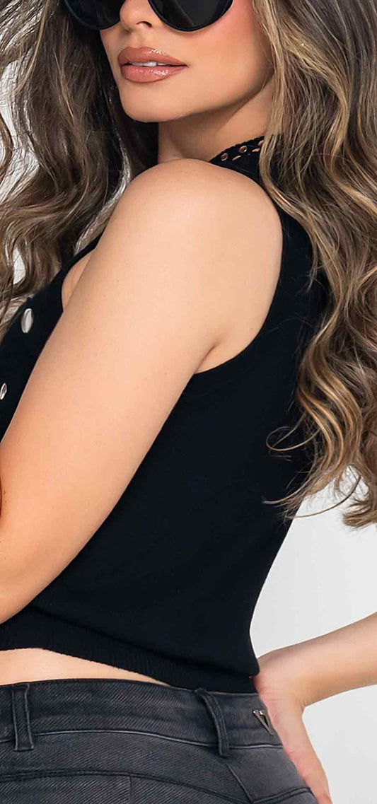 Ref. V-050 Blusa ajustada, licrada. Tono negro.